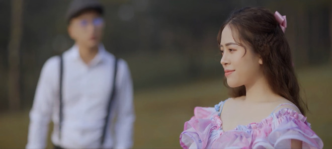 Hà Thơ lần đầu đảm nhận vai chính trong MV của mình