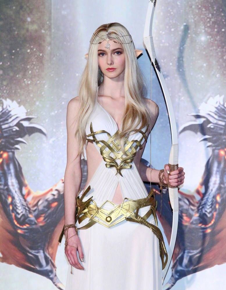 2 "tiên nữ đời thực" Hoa Kỳ, Canada mặt đẹp như mơ, lại cao gần 1m80 - 9