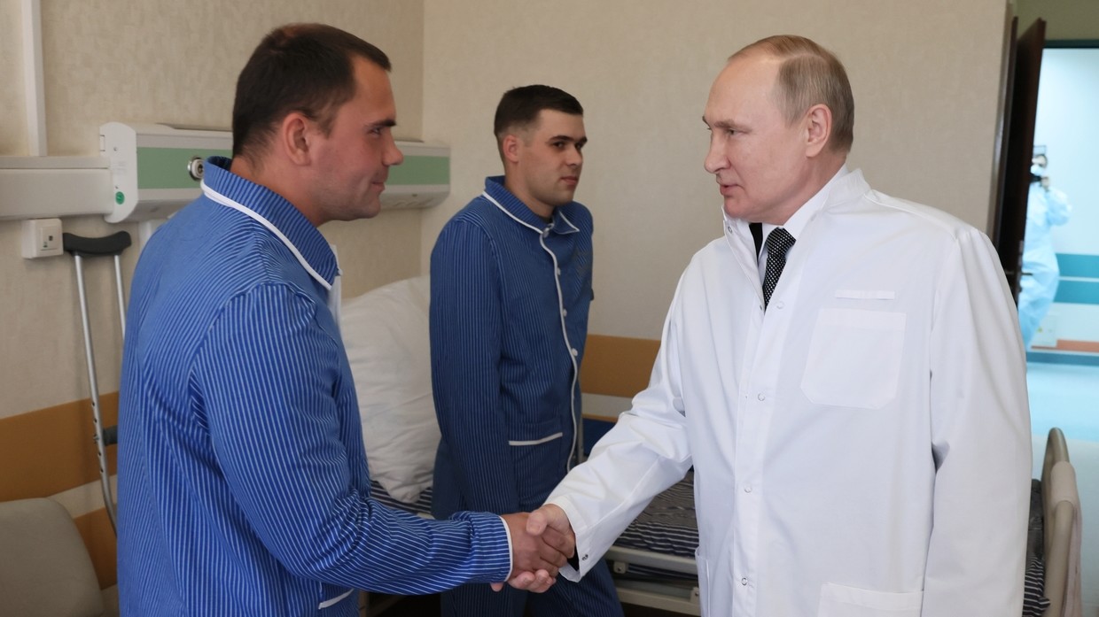 Ông Putin ngày 25.5 tới thăm các binh sĩ Nga bị thương.