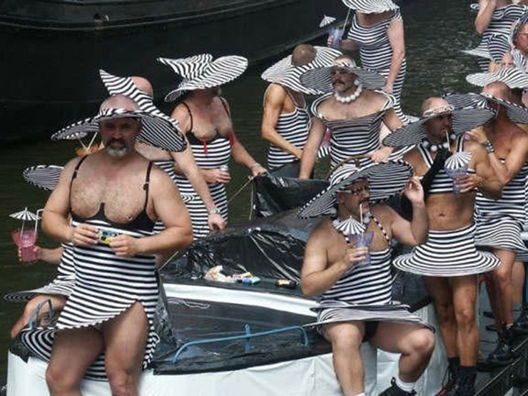 Tranh vui - Bao người giật mình với những kiểu thời trang "quái dị" xung quanh ta