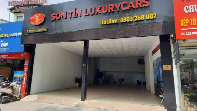 Nhiều showroom bán xe sang đột ngột đóng cửa - 4