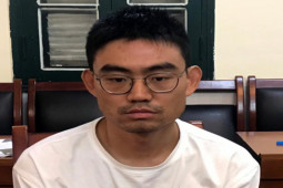 Pháp luật - Lộ diện giám đốc ngoại quốc vụ cho vay nặng lãi hơn 2.000%, đòi nợ bằng ảnh "nóng"