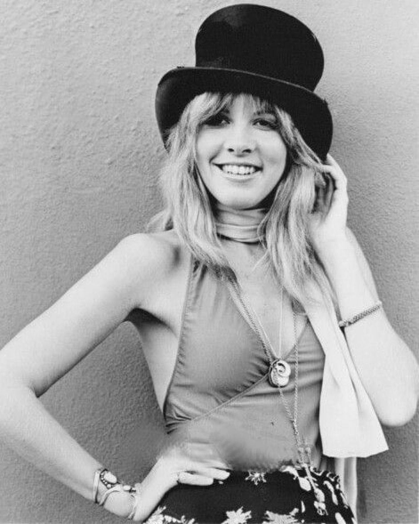 Rock legend Stevie Nicks and the style that goes with the years - 16