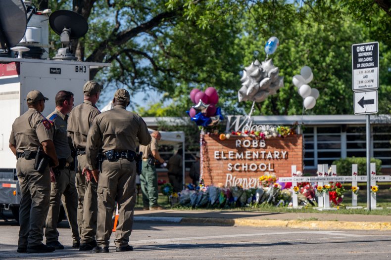 Vụ xả súng gây chấn động xảy ra tại trường tiểu học Robb,&nbsp;thành phố Uvalde, bang Texas, Mỹ.