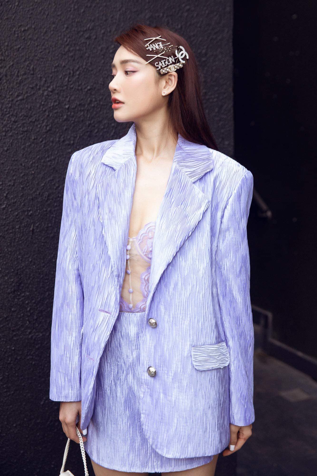 The lavender corset is popular with Vietnamese stars - 5