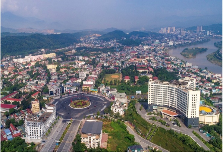 Tỷ lệ các gia đình sở hữu xe hơi ở đây là 19,3%.
