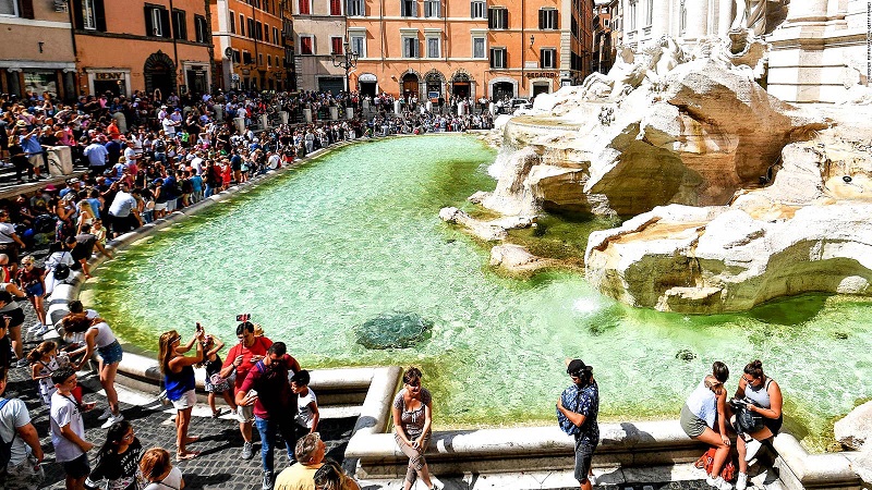 6 silly mistakes that control tourists can be fined or " unmasked"  in Italy - 7