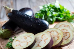 Ẩm thực - Sai lầm khi ăn cà tím có thể khiến cả nhà bị ngộ độc, nhiều người vẫn vô tư ăn mà không biết