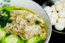 Ẩm thực - Lưu ý quan trọng khi ăn canh cua đồng với cà muối ngày hè