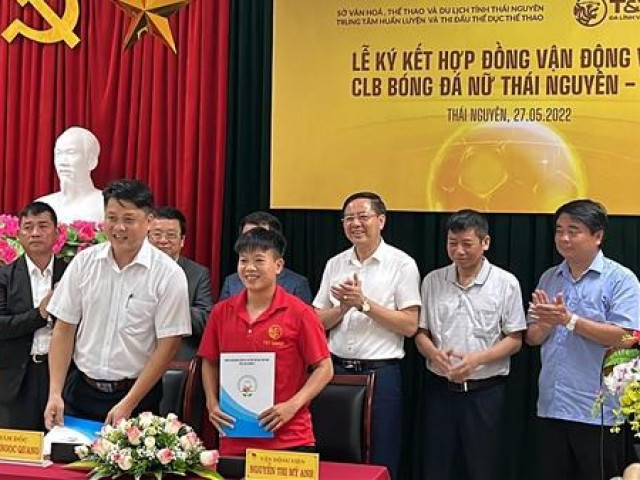 Bóng đá - Bóng đá nữ Việt Nam có tiền "lót tay", lương khủng: Nhất thời hay một cuộc cách mạng?