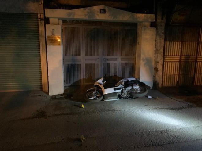 Hiện trường vụ cướp ở huyện Hoài Đức, đêm 16-5