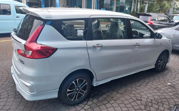 Suzuki Ertiga Sport Hybrid 2022 lộ diện hình ảnh thực tế trước giờ G - 9