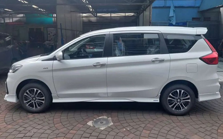 Suzuki Ertiga Sport Hybrid 2022 lộ diện hình ảnh thực tế trước giờ G - 3