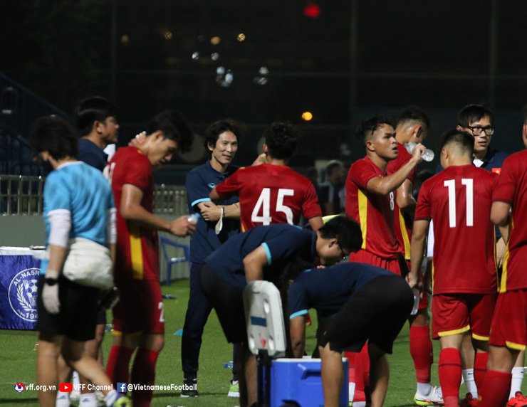 U23 Việt Nam đấu U23 UAE: Kết quả ra sao, thầy Gong nói gì về sơ đồ 4-3-3? - 8