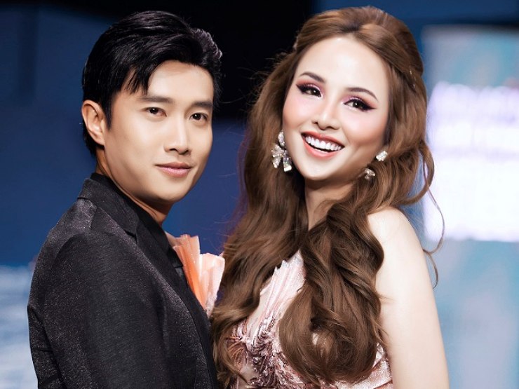 Giải trí - Quốc Trường thân mật cùng người đẹp Sài thành nhờ "bà mai" này