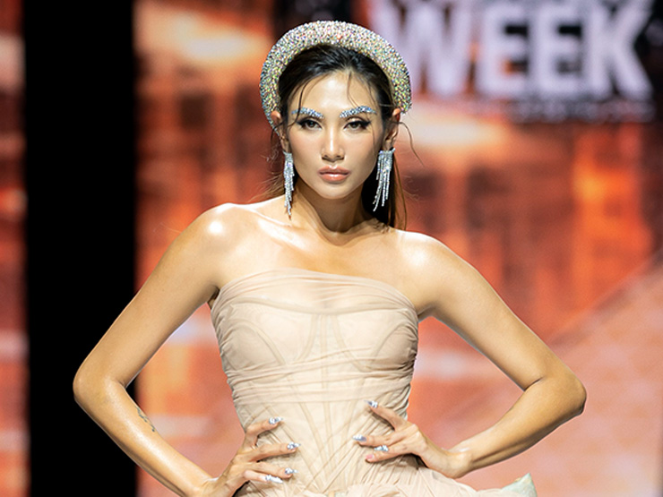 Giải trí - Võ Hoàng Yến kín lịch diễn vedette dù bận rộn ghi hình show thực tế