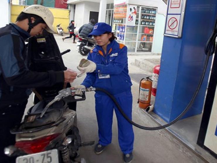 Thị trường - Tiêu dùng - Giá xăng dầu hôm nay 30/5: Tiếp tục đứng đỉnh 2 tháng qua