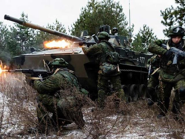 Sức mạnh thiết giáp ”quái vật” bọc thép của quân đội Nga