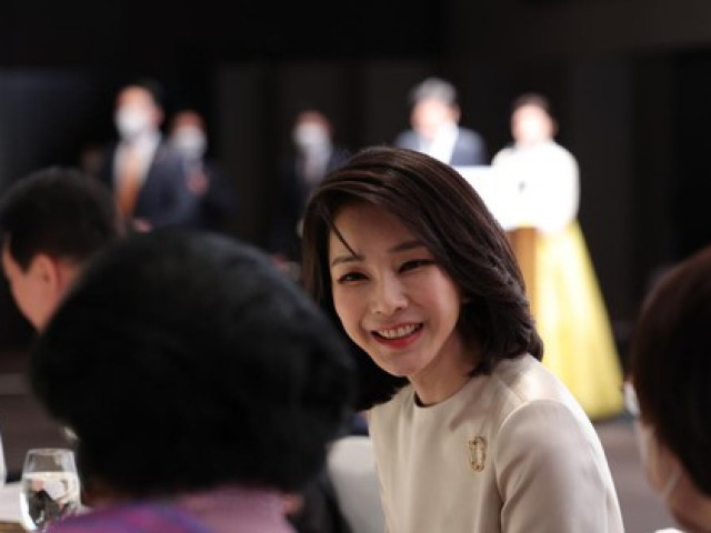 Thế giới - Dân mạng phát sốt với gu thời trang của Đệ nhất phu nhân Hàn Quốc