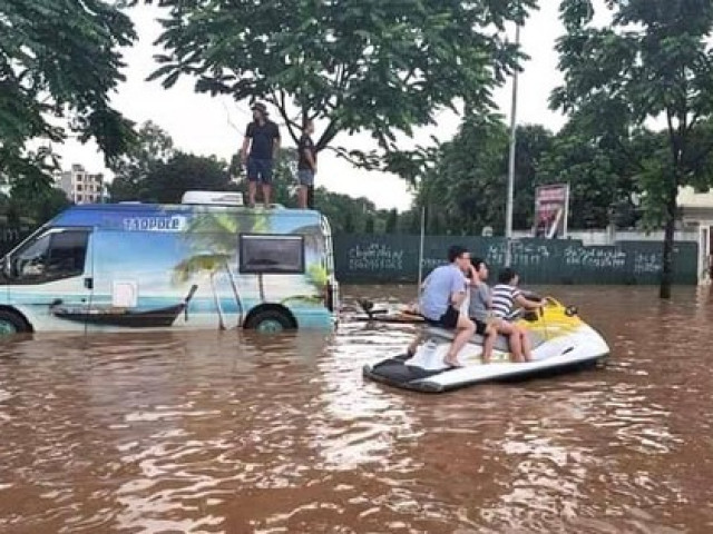 Chống ngập cho Hà Nội khi mưa lớn: Trạm bơm nghìn tỷ tê liệt