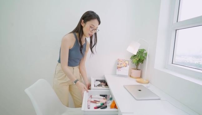 Gam màu sáng khiến căn nhà trở nên càng rộng hơn.