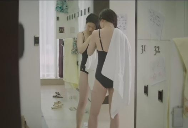 Việc &#34;thần tiên tỷ tỷ&#34; đóng cảnh gợi cảm gây ra nhiều tranh cãi. Nói về vấn đề này,&nbsp;Lưu Diệc Phi chia sẻ: “Tôi không muốn làm thần tiên tỷ tỷ hay những vai hiền lành, yểu điệu nữa. Đã đến lúc tôi thể hiện con người thật của mình”.
