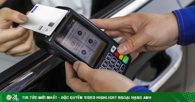 Vietnamese people can buy petrol with contactless cards-Information Technology