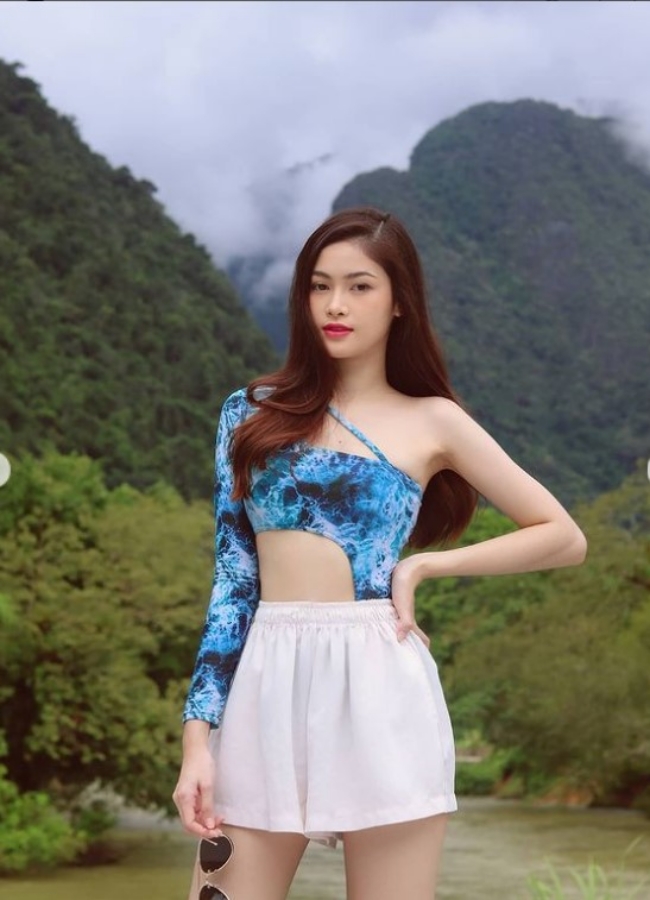 Không phải vô cớ khi người ta nói "thời gian là kẻ thù của nhan sắc".
