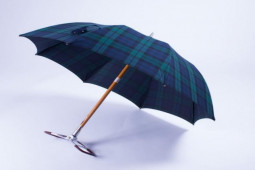 Thị trường - Tiêu dùng - Ô che mưa của giới siêu giàu có gì đặc biệt?