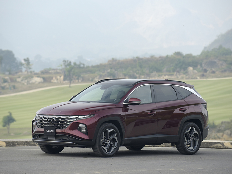 Tin tức ô tô - Giá xe Hyundai Tucson niêm yết và lăn bánh tháng 6/2022