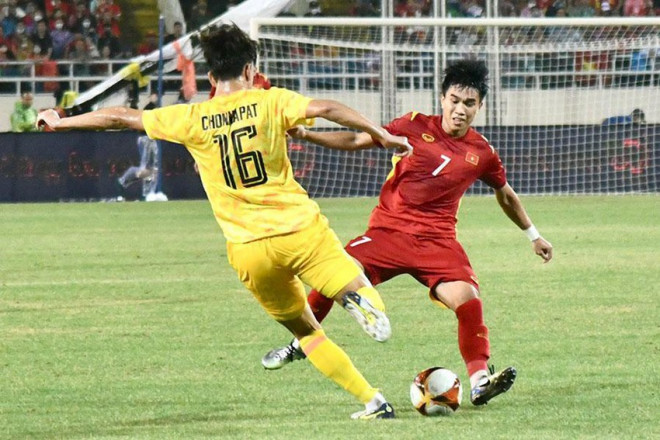 U-23 Việt Nam và U-23 Thái Lan tái hiện trận chung kết SEA Games 31. ẢNH: ANH DUY