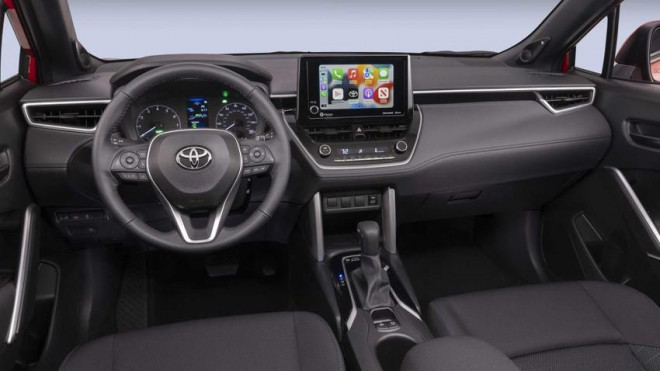 Toyota Corolla Cross Hybrid 2023 ra mắt với công suất mạnh hơn và công nghệ mới hơn. Ảnh: Motor1
