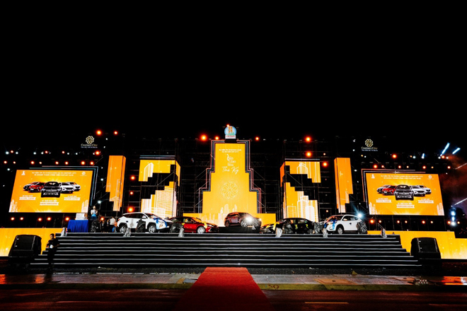 Quà tặng hàng chục tỷ đồng đã tìm được chủ nhân trong sự kiện tri ân khách hàng Century City - 2