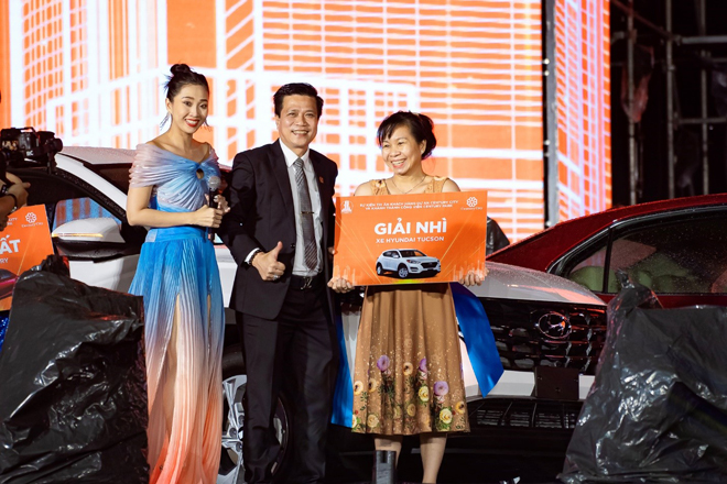 Quà tặng hàng chục tỷ đồng đã tìm được chủ nhân trong sự kiện tri ân khách hàng Century City - 7