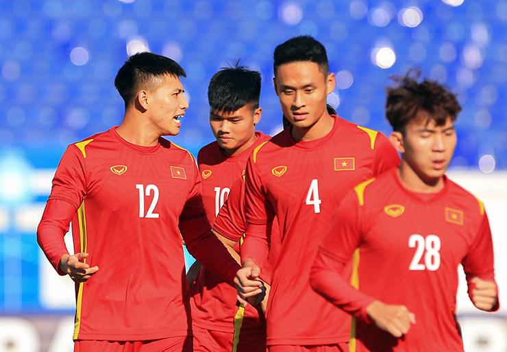Trung vệ Thanh Bình (12) bất ngờ vắng mặt ở trận đấu giữa U23 Việt Nam và U23 Thái Lan.