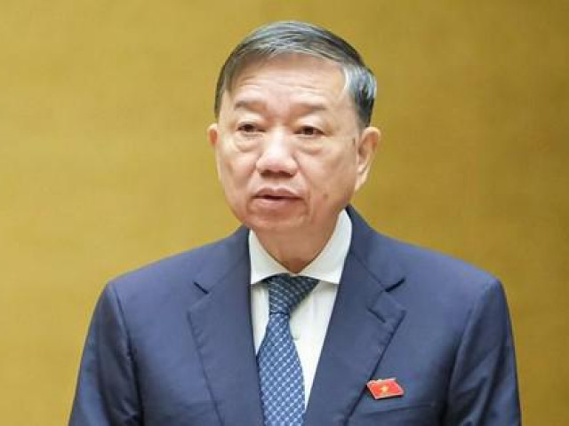 Tin tức trong ngày - Quốc hội xem xét thí điểm cho tù nhân làm việc ngoài trại giam, hưởng lương