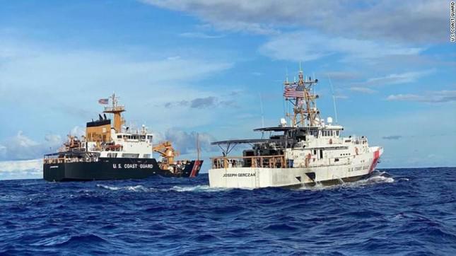 Hai tàu tuần tra Juniper và Joseph Gerczak của Tuần duyên Mỹ trở về Honolulu sau khi hoàn thành đợt tuần tra kéo dài 42 ngày ở Châu Đại Dương hôm 7/3