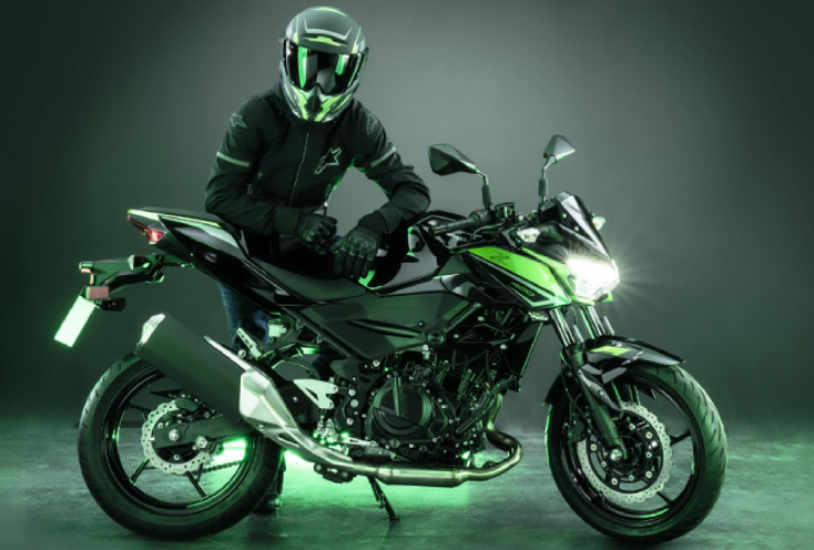 2023 Kawasaki Z400 và Ninja 400 ra mắt, hút phái mạnh - 4