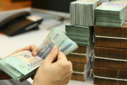 Kinh doanh - Nhà đầu tư chứng khoán lỗ nặng trong tháng 5: Những người có tiền lúc này nên làm gì?