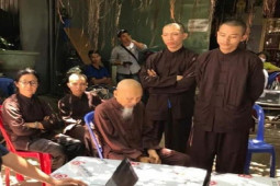 Tin tức trong ngày - Vụ "Tịnh thất Bồng Lai": Một bị can đang được tìm kiếm là ai?