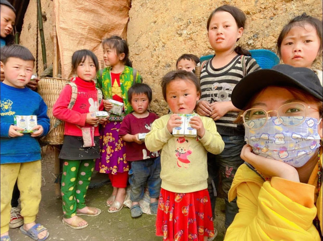 Ngân đến với bản H’Mông