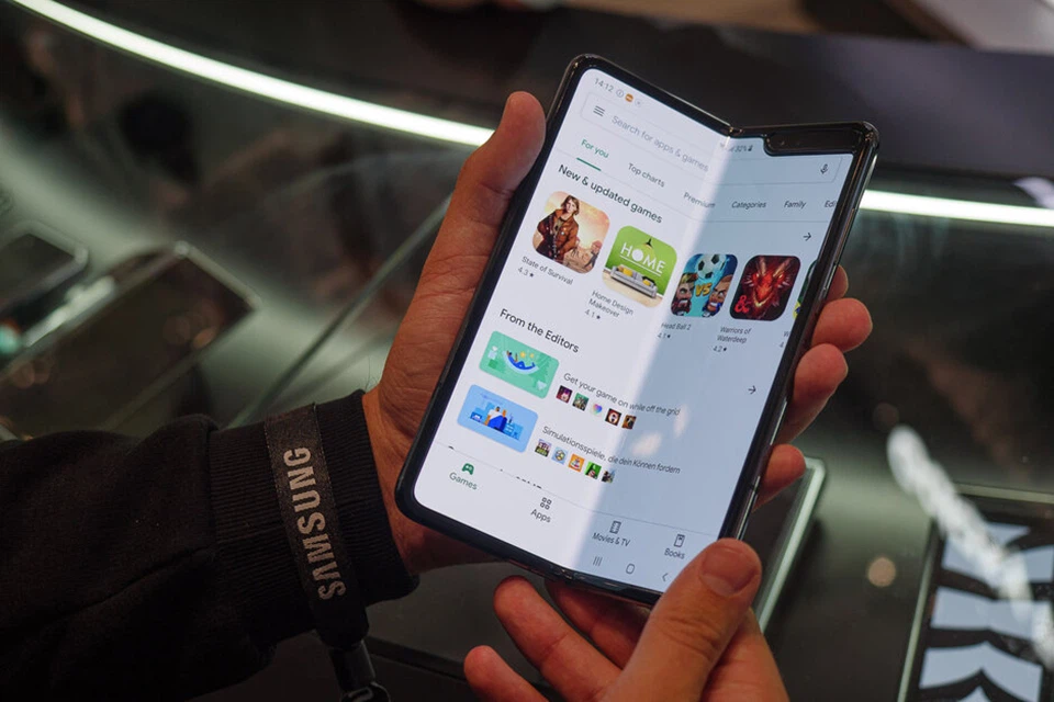 Galaxy Fold Lite sẽ rơi vào dòng Galaxy A cho người dùng bình dân - 1