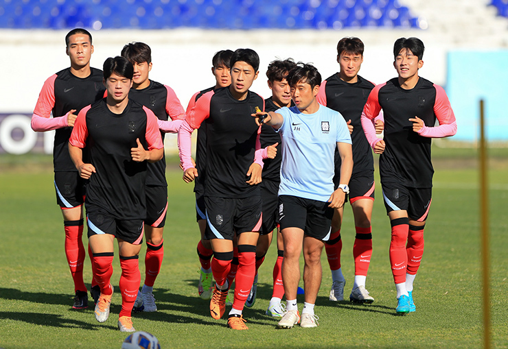 U23 Hàn Quốc buộc phải đổi sân tập trước ngày đấu U23 Việt Nam.