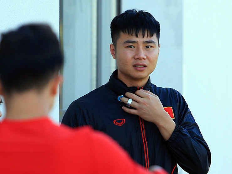 Bóng đá - Thủ môn Văn Toản ổn định tâm lý sau trận gặp U23 Thái Lan, tươi cười tập luyện