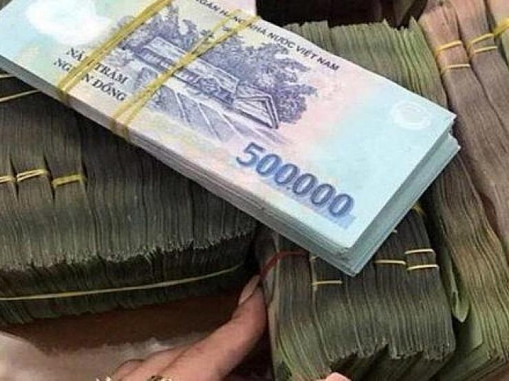 Kinh doanh - Nóng tuần qua: Ngân hàng liên tục tăng lãi suất, gửi 100 triệu được hưởng lãi bao nhiêu?