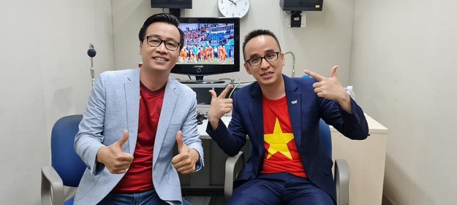Cặp đôi BLV Tạ Biên Cương và Khắc Cường đồng hành cùng trận đấu U23 Việt Nam gặp U23 Hàn Quốc