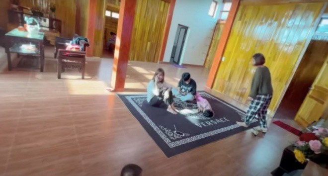 Trước cưới Mạc Văn Khoa và vợ đã "an cư": Nhà quê to nhất vùng, đi thuê nhà 50 tỷ - 3