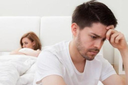 Bạn trẻ - Cuộc sống - Chồng làm thêm quá khuya nên buồn ngủ "vào nhầm" phòng cô osin trẻ