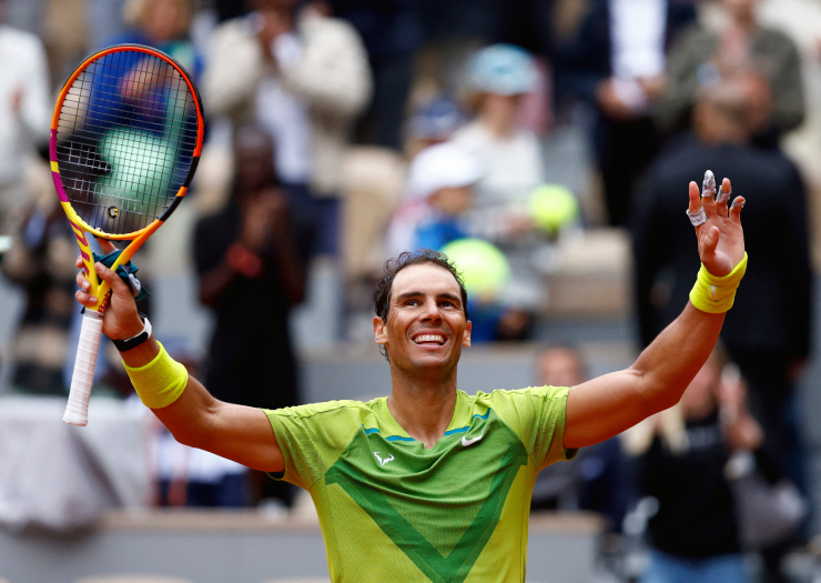 Nadal trở lại top 4 thế giới sau khi lập kì tích giành 14 chức vô địch Roland Garros