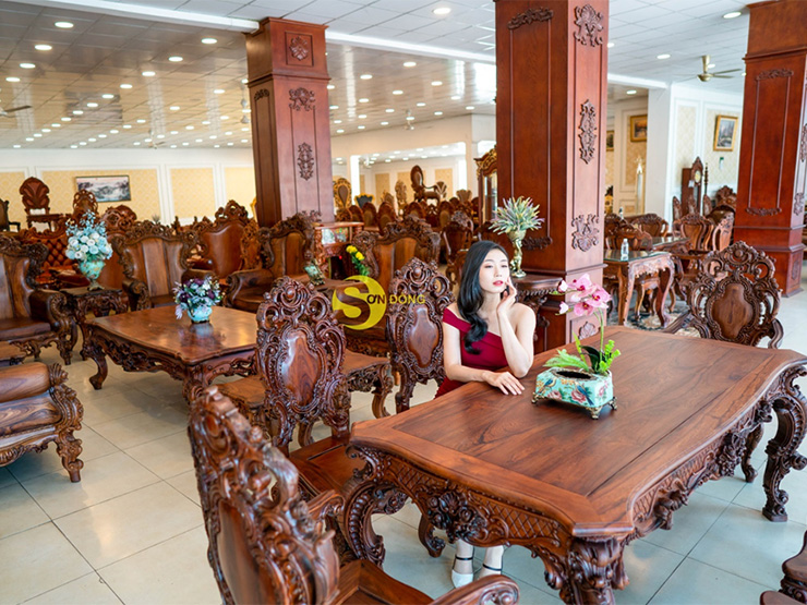 Thị trường - Tiêu dùng - "Kiệt tác" từ gỗ quý hiếm lên đến hàng tỷ đồng